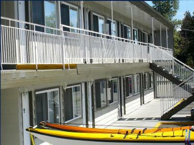 Motel Comox Valley Inn & Suites