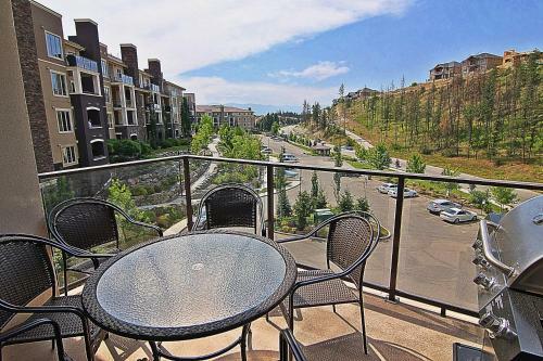 Apartamentos Quail Ridge Pinnacle Pointe By Kelowna Condo Rentals