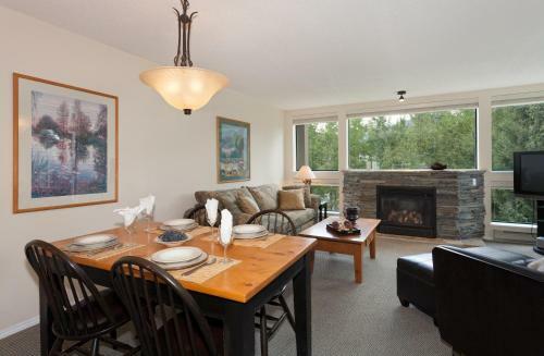 Apartamentos Greystone Lodge By Whistler Accommodation
