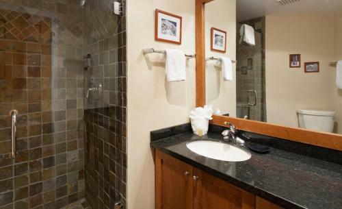 Apartamentos Greystone Lodge By Whistler Accommodation