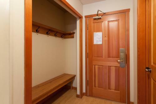 Apartamentos Greystone Lodge By Whistler Accommodation