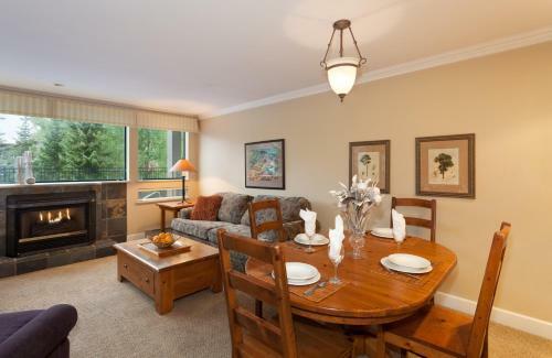 Apartamentos Greystone Lodge By Whistler Accommodation