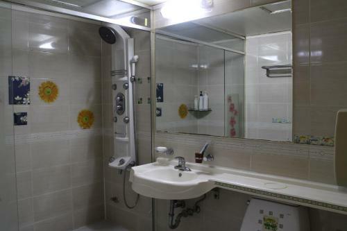 Goodstay With Hotel