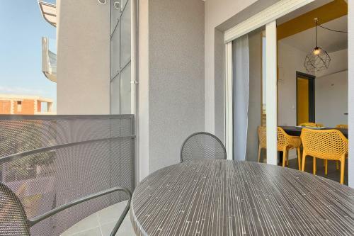 Apartments Astinian