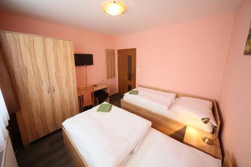 Hostal Penzi�n Na Ro?ku