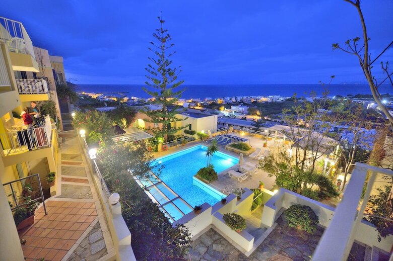 Aparthotel Aphea Village