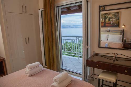 Brentanos Apartments - View Of Paradise
