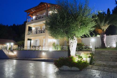 Brentanos Apartments - View Of Paradise