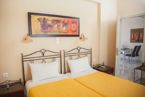 Brentanos Apartments - View Of Paradise