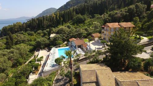 Brentanos Apartments - View Of Paradise