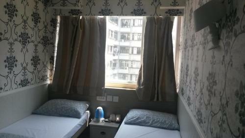 Hostal K & B Hostel