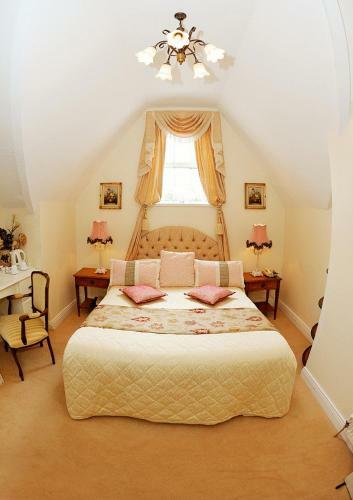Hostal The Blarney Stone Guesthouse