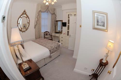 Hostal The Blarney Stone Guesthouse