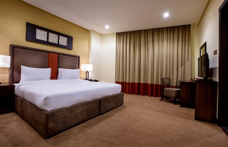 Orange Suites Hotel