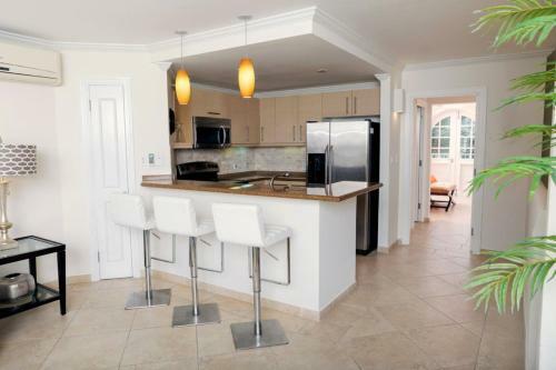 Apartamento Sapphire Beach Condos