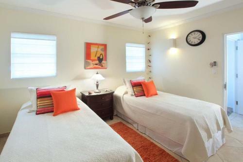 Apartamento Sapphire Beach Condos