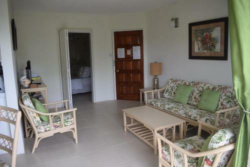 Golden View Apartment
