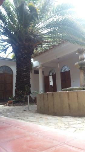 Bed & Breakfast Poneloya
