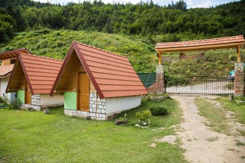 Kamp Dvije Vrbe