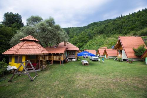 Kamp Dvije Vrbe