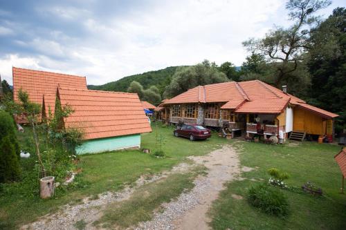 Kamp Dvije Vrbe