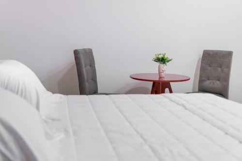 Hotel Terceiro Mil�nio II
