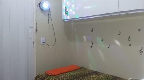 Minha Casa Longe De Casa