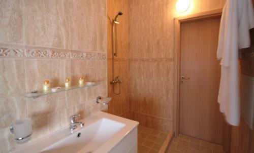 Seven Seasons Hotel & Spa