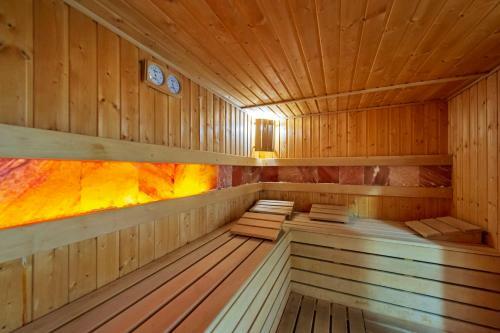 Seven Seasons Hotel & Spa