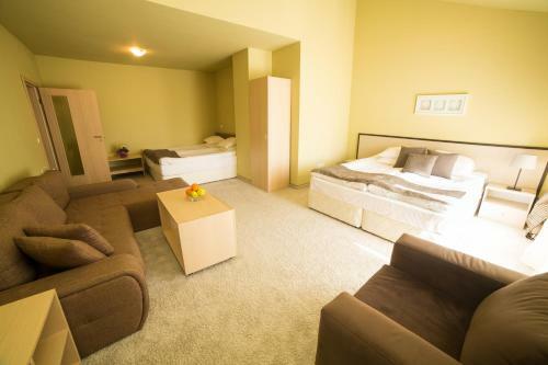 Seven Seasons Hotel & Spa