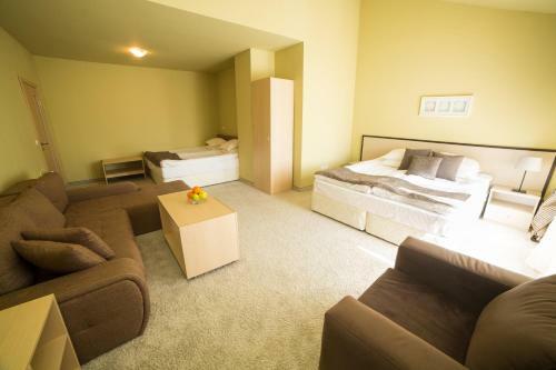 Seven Seasons Hotel & Spa
