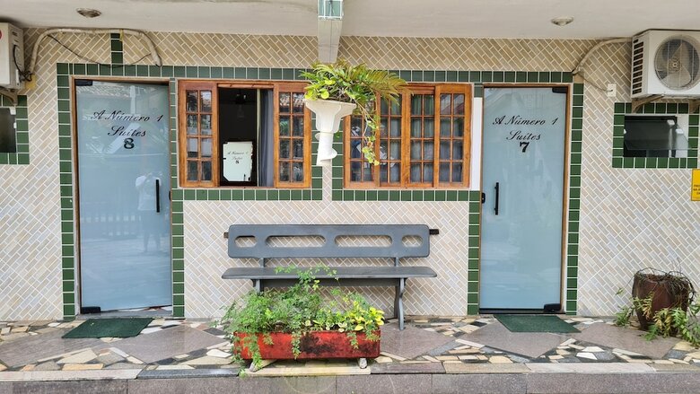 Hostal A N�mero 1 Su�tes