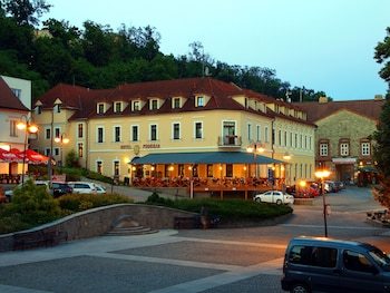 Hotel Podhrad