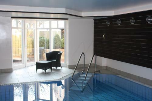 Hotel Aquarium, Ringhotel