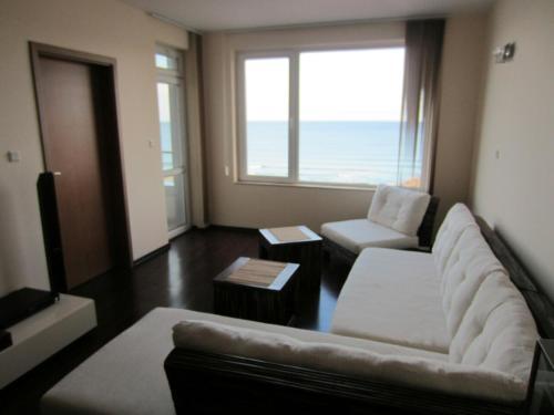 Andreevi Apartments In Villa Rouge