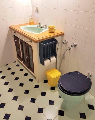 Hostal Pinati Guest House