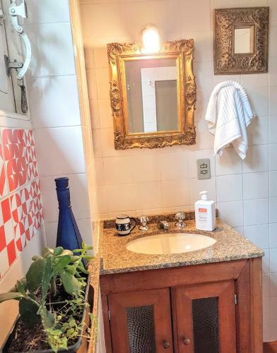 Hostal Pinati Guest House