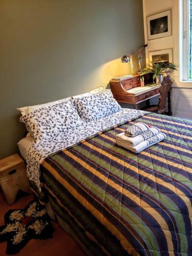 Hostal Pinati Guest House