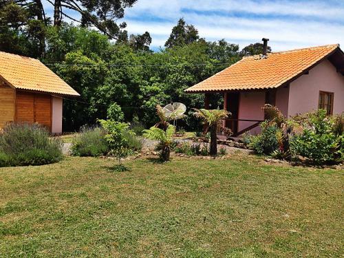 Hostal Caf� E Cabanas Lenha No Fogo