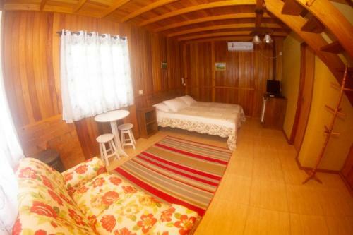 Hostal Caf� E Cabanas Lenha No Fogo