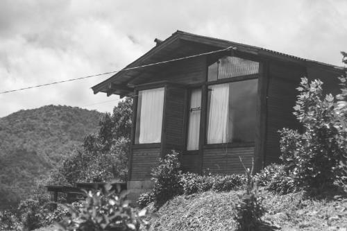 Hostal Caf� E Cabanas Lenha No Fogo