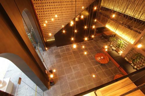 Yazhou Foryou Hotel
