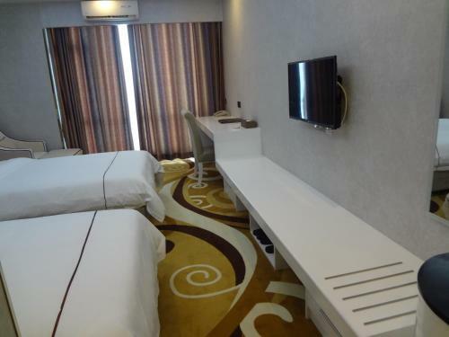 California International Hotel (???????)