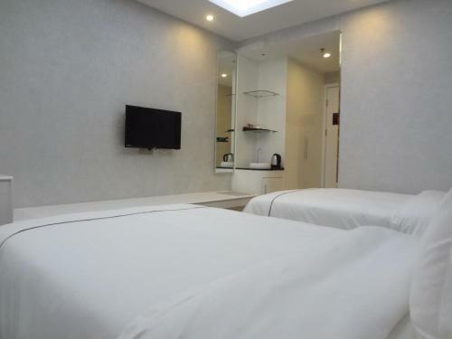 California International Hotel (???????)