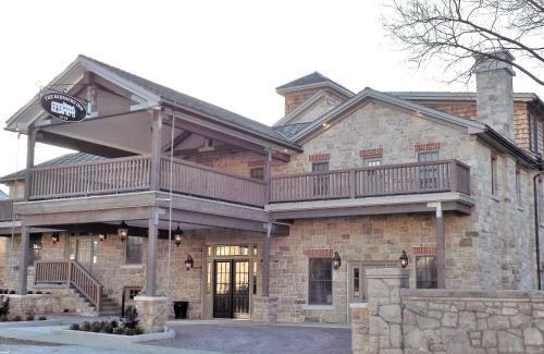Hotel The Barracks Inn