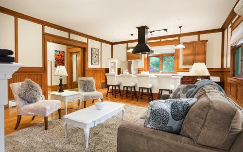 Apartments At Cadder House