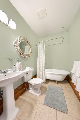 Apartments At Cadder House
