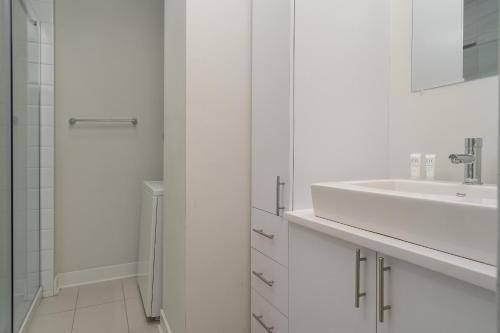Apartment On Rue De La Visitation 201