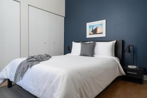 Apartment On Rue De La Visitation 201