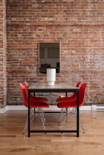 Apartment On Rue De La Visitation 201